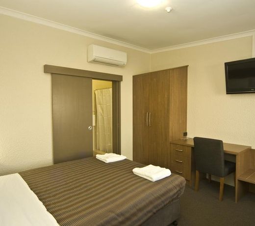 Seabrook Hotel