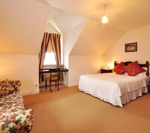 The Racecourse Inn