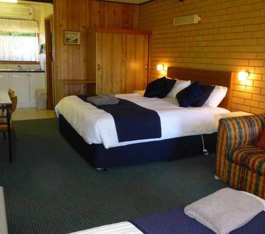 Golfers Retreat Motel