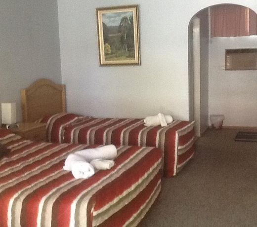 Acacia Rose Motor Inn
