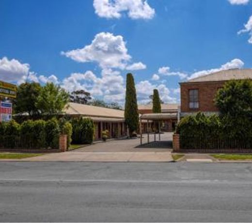 Rodney Motor Inn