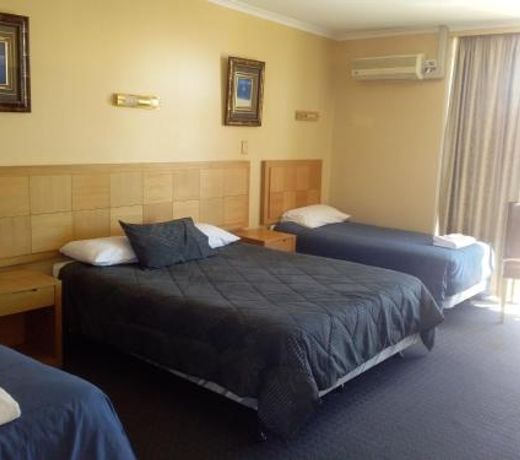 Desert Sand Motor Inn