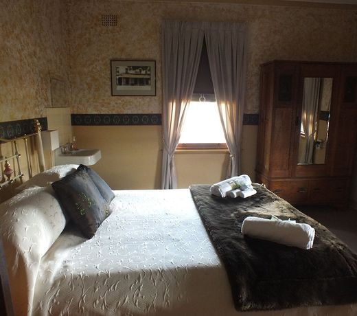 Walcha Royal Cafe & Accommodation