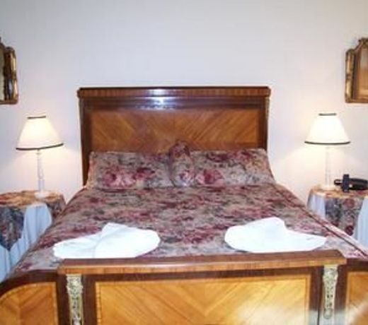 Lindsay House Country Hotel