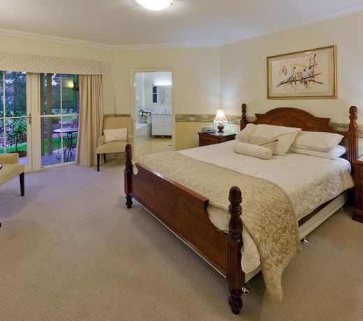 Plumes Boutique Bed & Breakfast