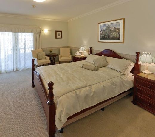 Plumes Boutique Bed & Breakfast