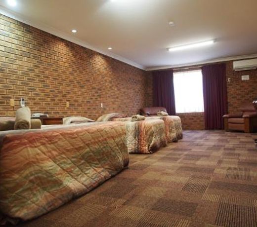 Cobar Town & Country Motor Inn