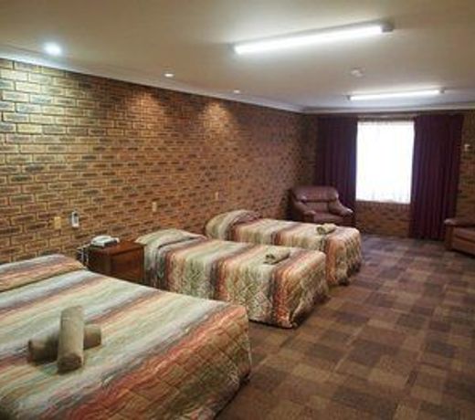 Cobar Town & Country Motor Inn