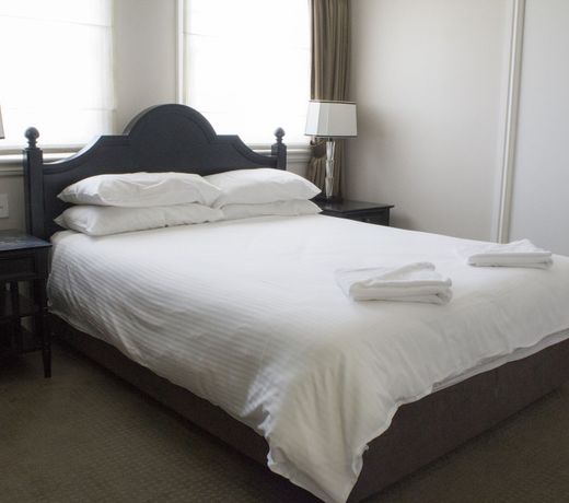 Wallacia Hotel