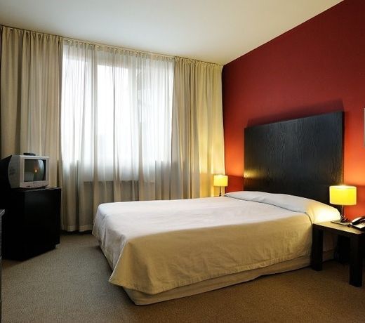 Riverside Boutique Hotel