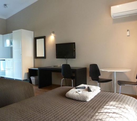 Airlie House Motor Inn