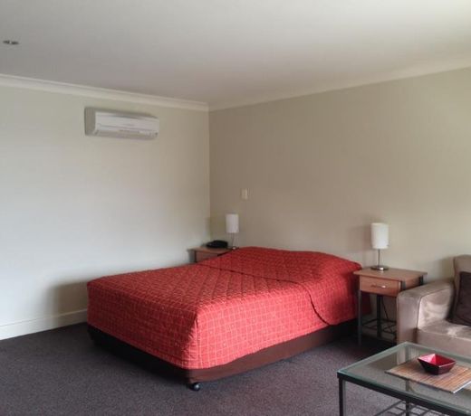 Alexander Cameron Suites