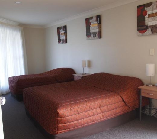 Alexander Cameron Suites