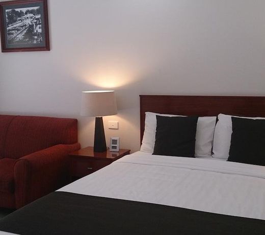 Murray Waters Motor Inn & Apartments