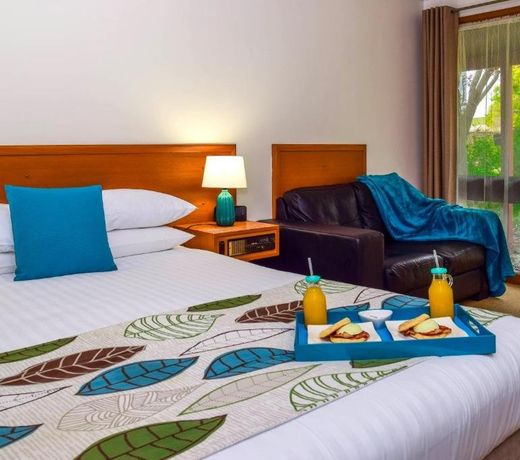 River Country Inn