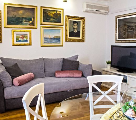 Split Theatre Apartments