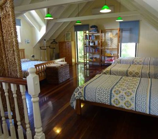 Jacaranda Lodge B&B