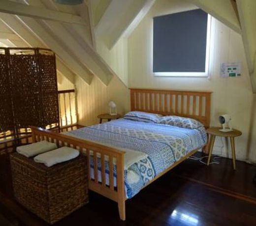 Jacaranda Lodge B&B