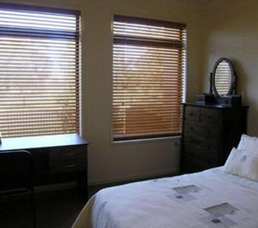 Insaa Serviced Apartments Dandenong