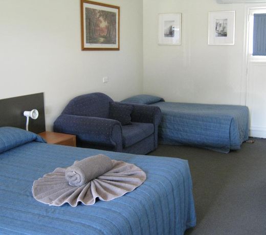 Canberra Ave Villas