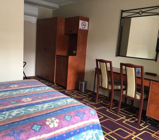 Ashfield Motor Inn