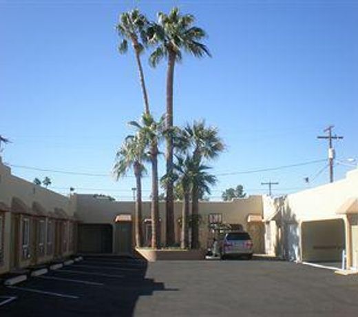 Redwood Motel