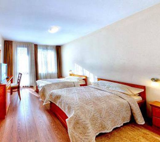 BELLA VISTA DAMILY HOTEL