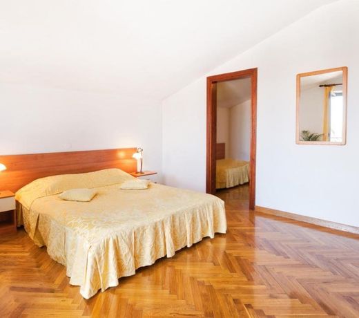 Villa Sveta Eufemija - Bed and breakfast