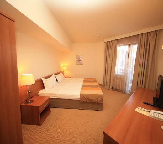 Strazhite Hotel