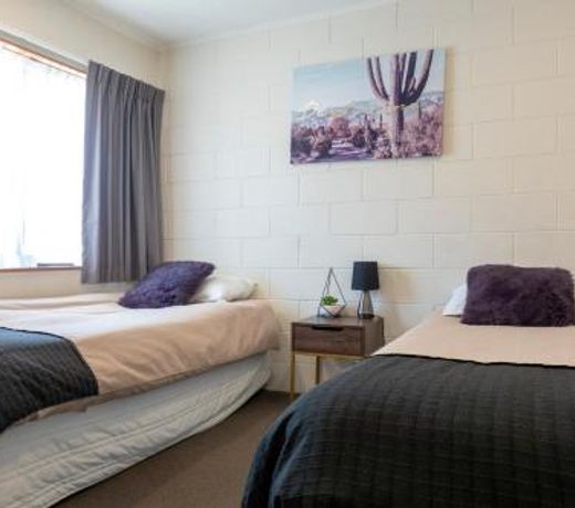 Foreshore Motor Lodge