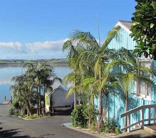 Mangonui Waterfront Apartments Boutique Hotel