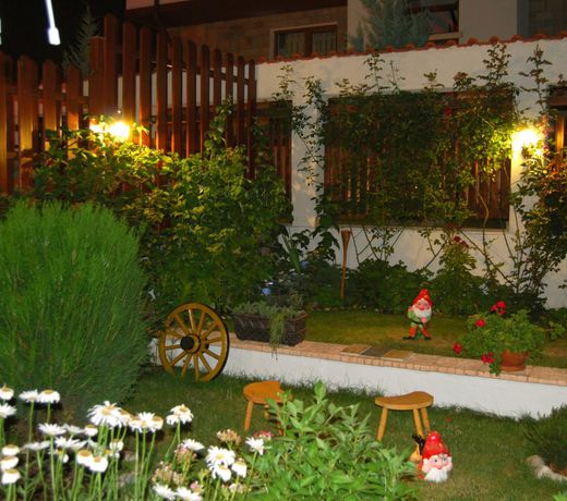 FANTASY APART HOTEL