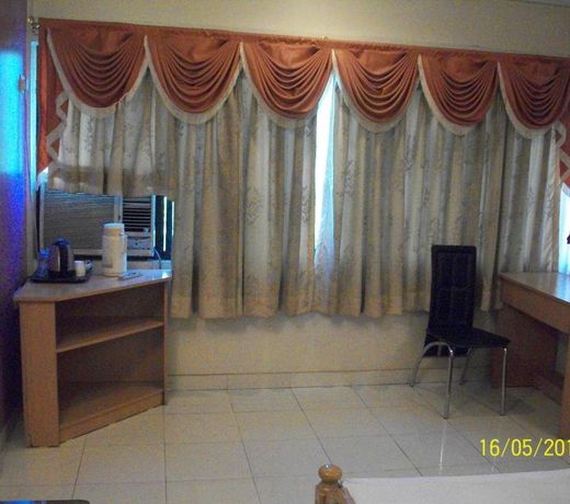 Hotel Poonam