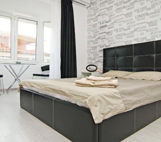 Central University Luxury Studio
