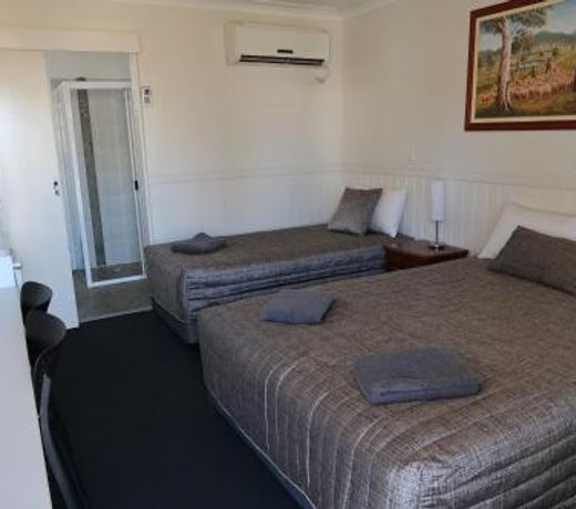 Charleville Waltzing Matilda Motor Inn