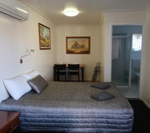 Charleville Waltzing Matilda Motor Inn