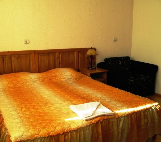 DONCHEV HOTEL