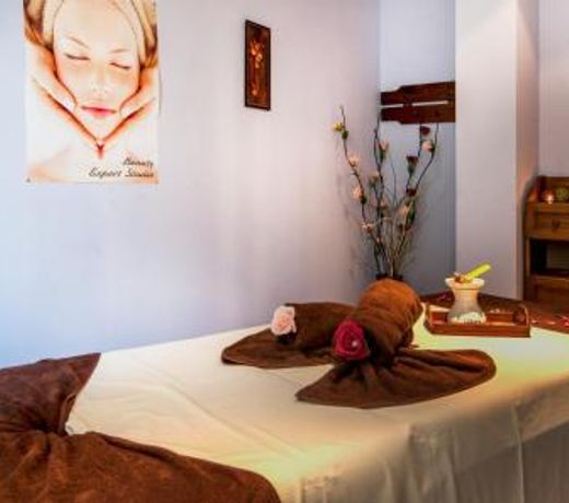 Grand Royale Apartment Complex & Spa
