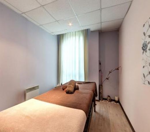 Grand Royale Apartment Complex & Spa
