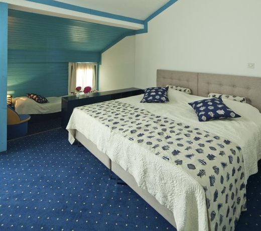 Hotel Stomorin-Marina Hramina