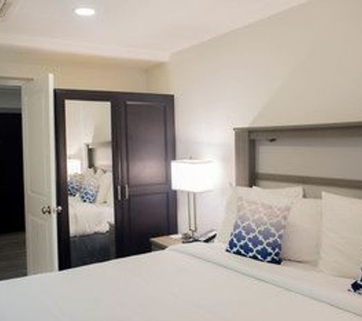 King's Hotel & Residences