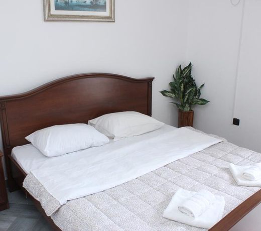 Rooms Laura