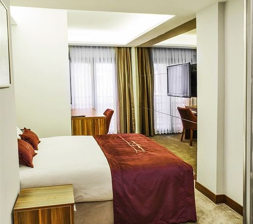 The22 Hotel