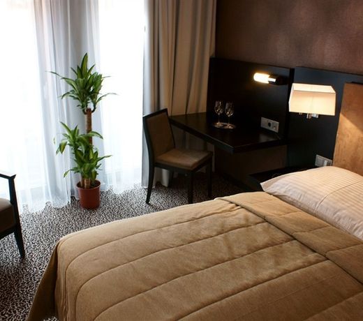 Hotel Avance