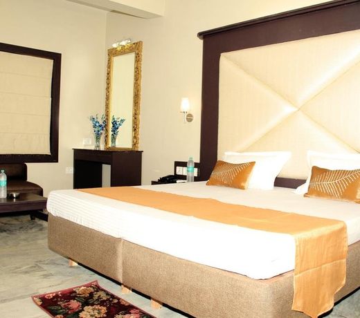 Hotel Gathbandhan