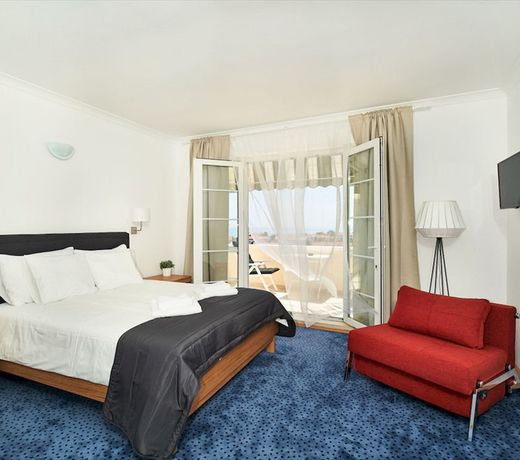 Kamara Dubrovnik by Irundo