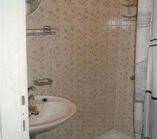 HOUSE KNEZEVIC