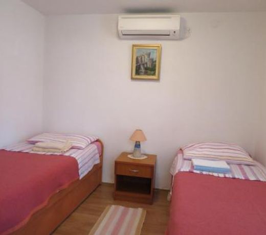 Rooms Ljubo