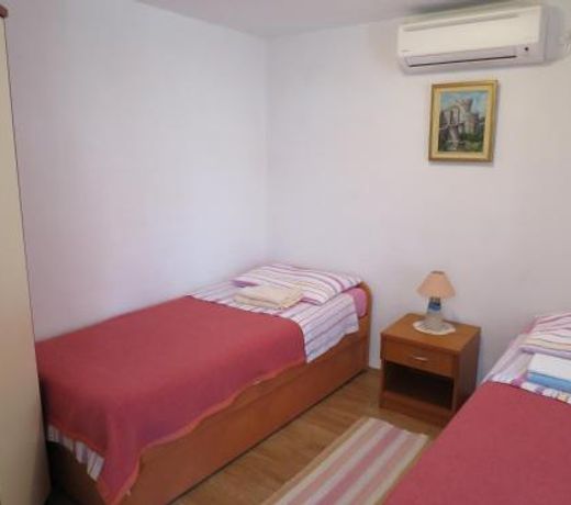 Rooms Ljubo