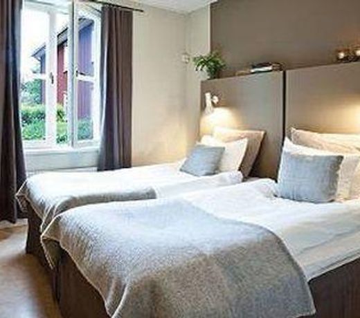 GRIPSHOLMSVIKEN HOTELL AND KON